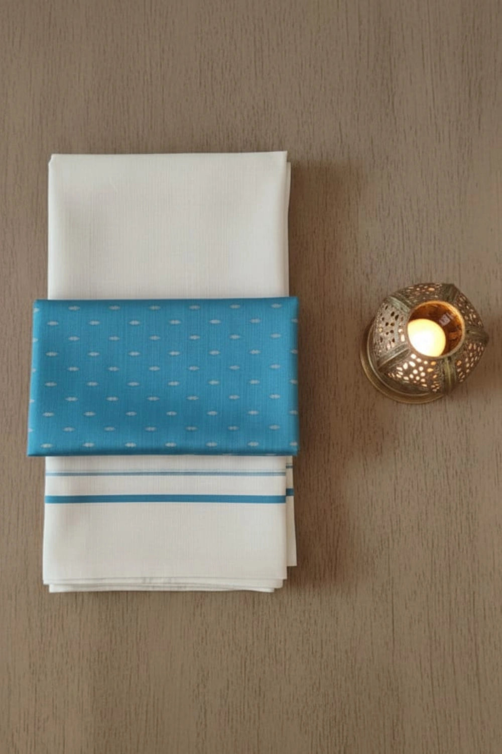 Vibrant Puliyilakara Setum Mundum Collection